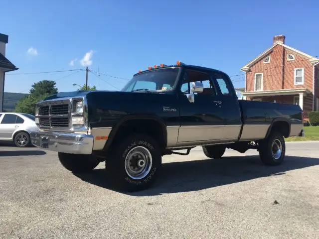 1993 Dodge Ram 2500 LE