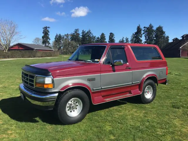 1993 Ford Bronco XLT Lariat Sport Utility 2-Door