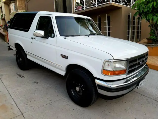 1993 Ford Bronco XLT