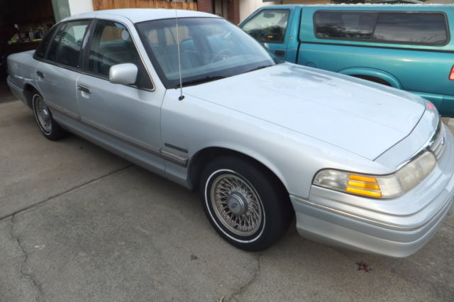 1993 Ford Crown Victoria Crown Victoria