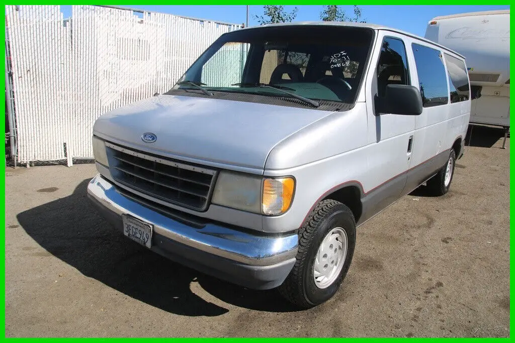 1993 Ford E-Series Van Chateau