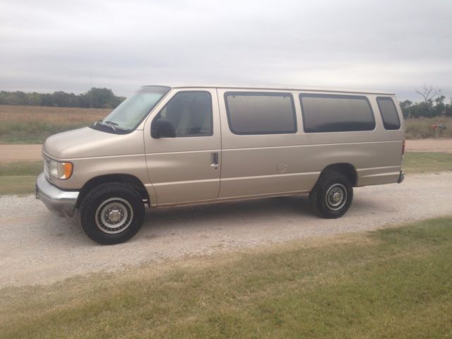 1993 Ford E-Series Van XLT