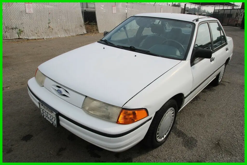 1993 Ford Escort LX