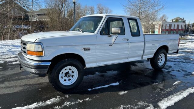 1993 Ford F-150 XL 4X4 Extended Cab