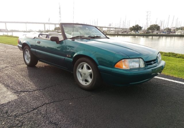 1993 Ford Mustang LX CONVERTIBLE