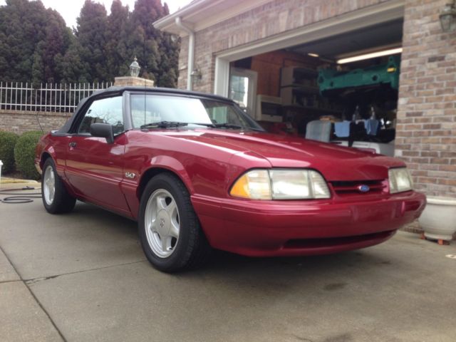 1993 Ford Mustang CONVERTIBLE