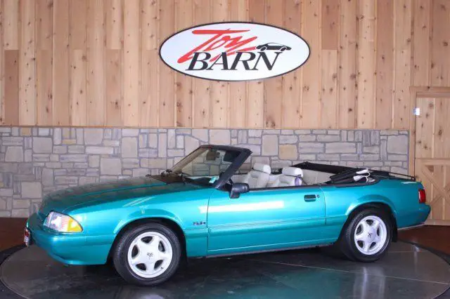 1993 Ford Mustang LX Convertible