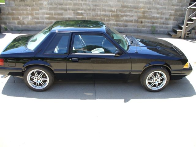 1993 Ford Mustang LX 2dr