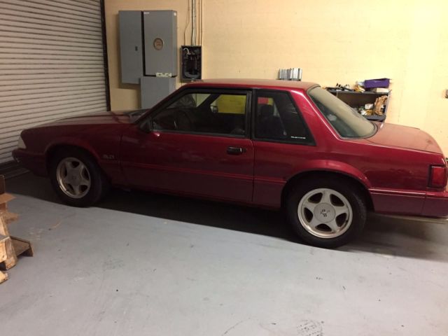 1993 Ford Mustang COUPE