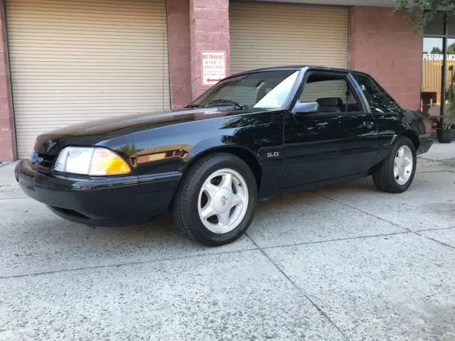 1993 Ford Mustang Black