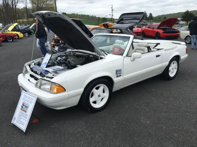 1993 Ford Mustang Feature