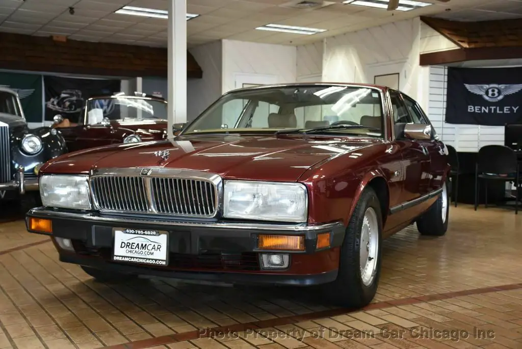 1993 Jaguar XJ 4dr Sedan