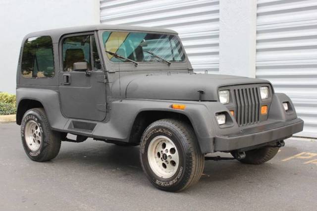 1993 Jeep Wrangler Renegade 2dr 4WD SUV