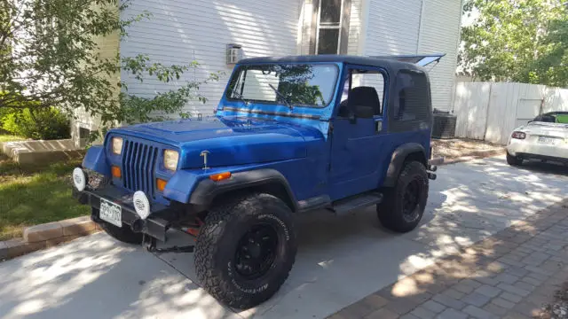 1993 Jeep Wrangler S Sport Utility 2-Door