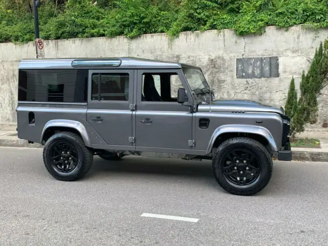 1993 Land Rover Defender