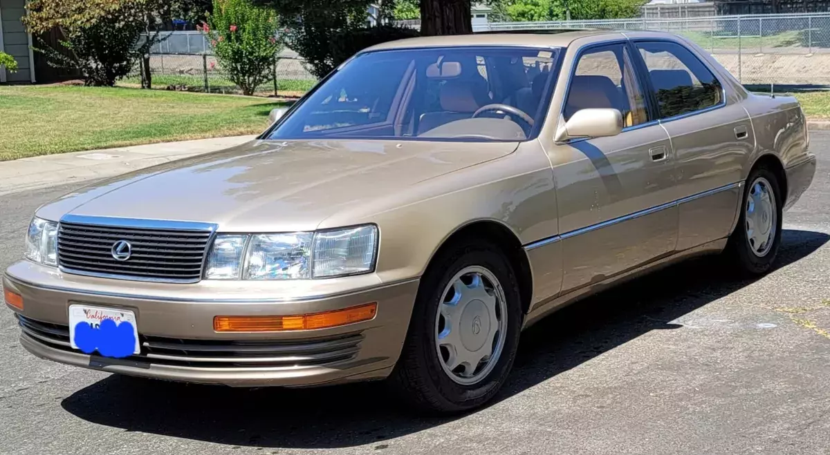 1993 Lexus LS 400