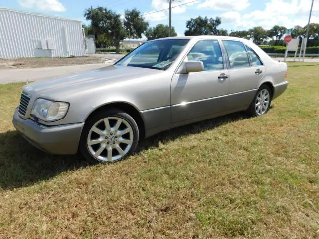 1993 Mercedes-Benz 300-Series