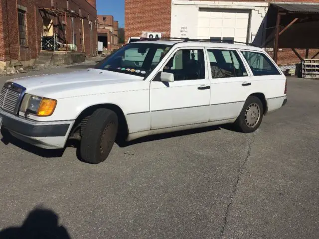 1993 Mercedes-Benz 300-Series