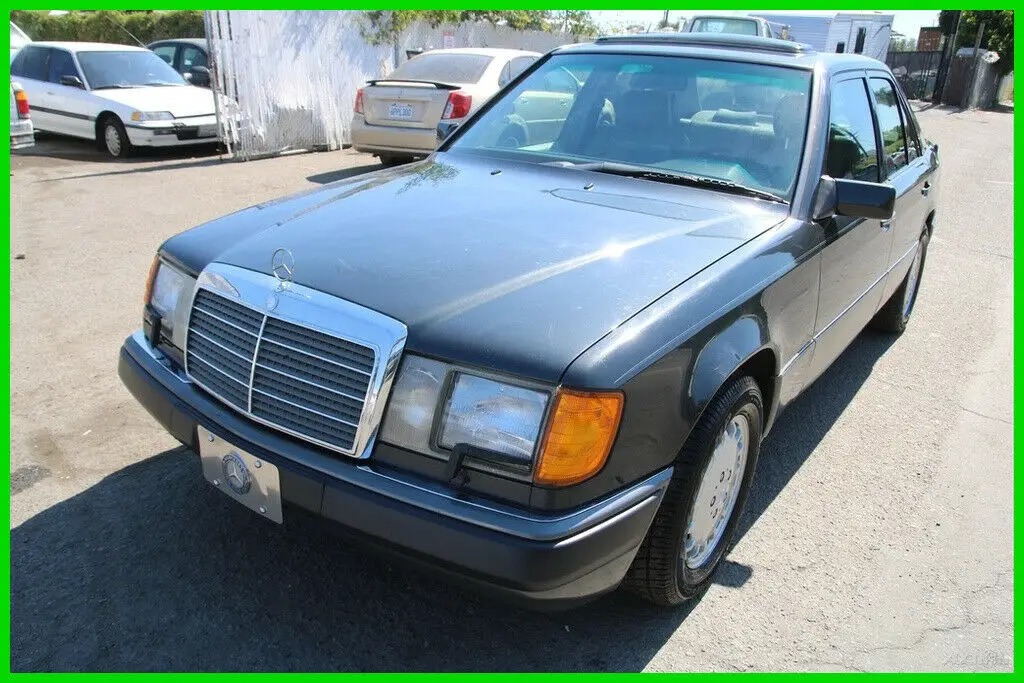 1993 Mercedes-Benz 300-Series 300 E