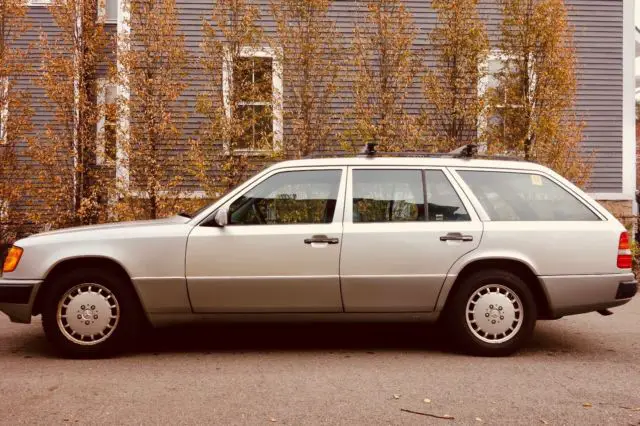 1993 Mercedes-Benz 300-Series