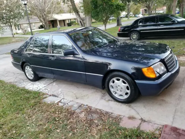 1993 Mercedes-Benz 400-Series