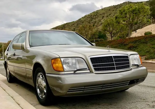 1993 Mercedes-Benz 500-Series