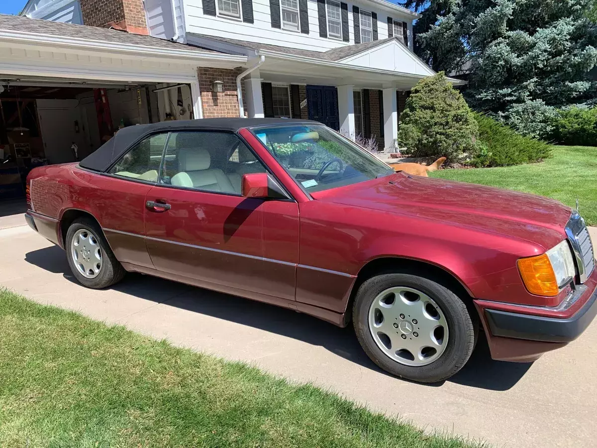 1993 Mercedes-Benz 300CE CECV