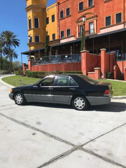 1993 Mercedes-Benz 300-Series