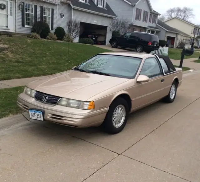 Ford Mercury cougar 1993