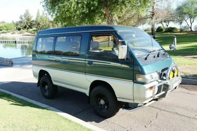 1993 Mitsubishi Delica 4WD Turbo Diesel !!!!