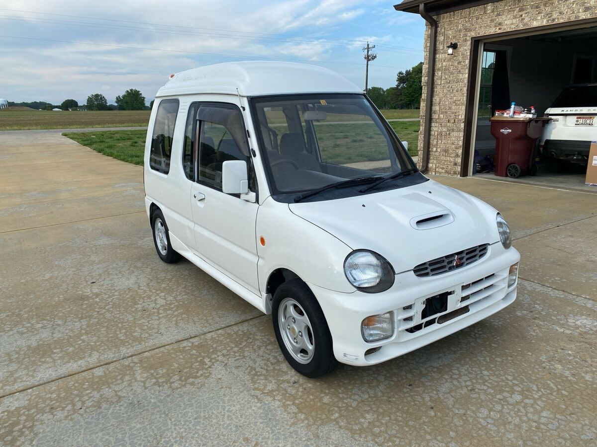 1993 Mitsubishi Toppo