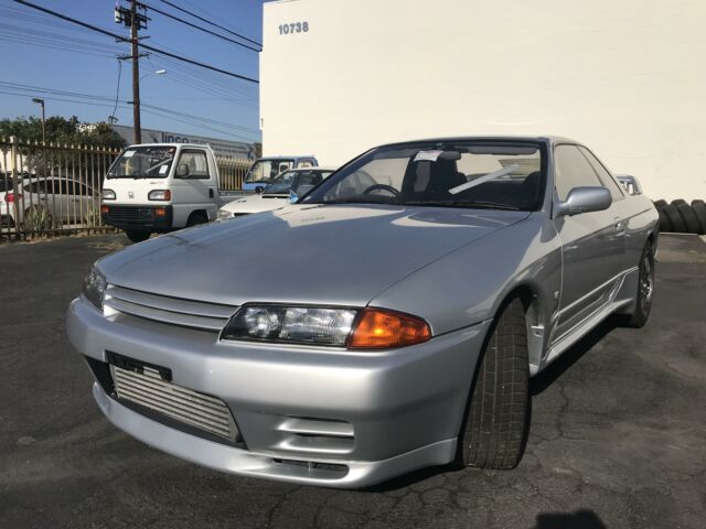 1993 Nissan Skyline --