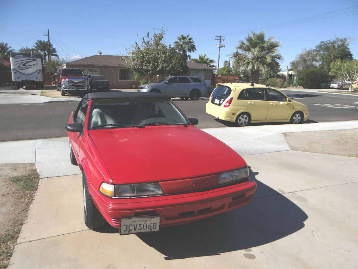 1993 Pontiac Sunbird SE