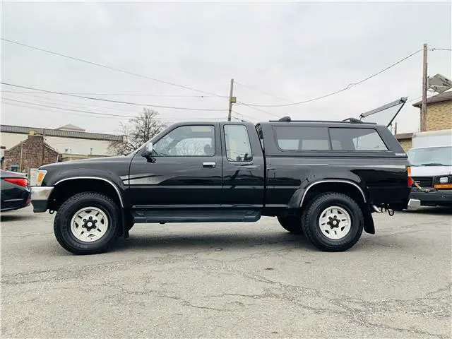 1993 Toyota 4WD Pickups SR5