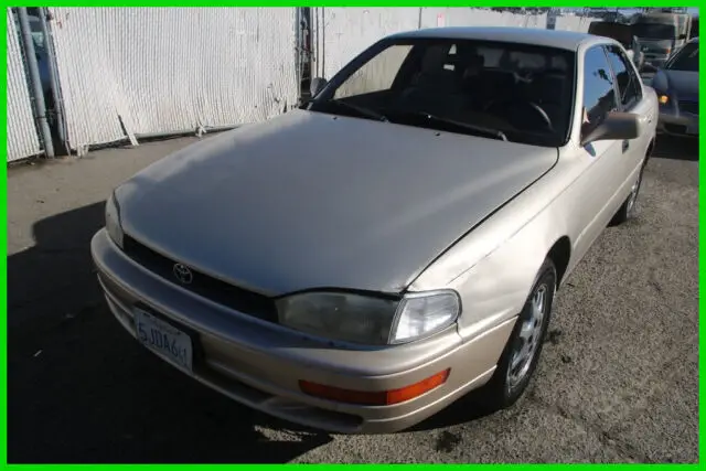 1993 Toyota Camry LE