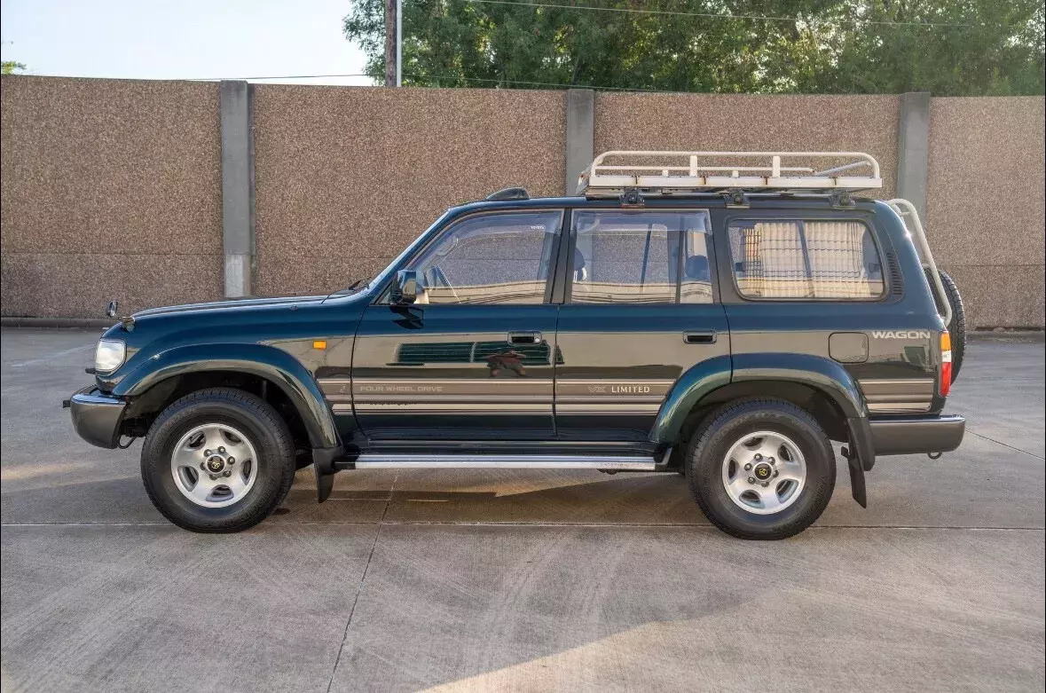 1993 Toyota Land Cruiser Wagon VX limited