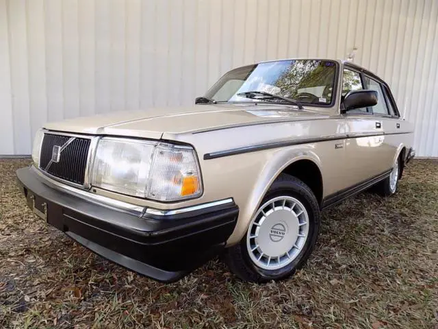 1993 Volvo 240 Base Sedan 4-Door