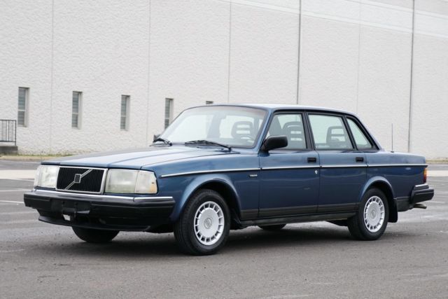 1993 Volvo 240 NO RESERVE AUCTION SEE YouTube VIDEO