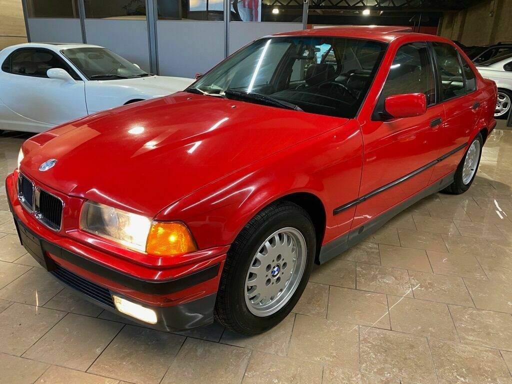 1994 BMW 3-Series 325i 4dr Sedan