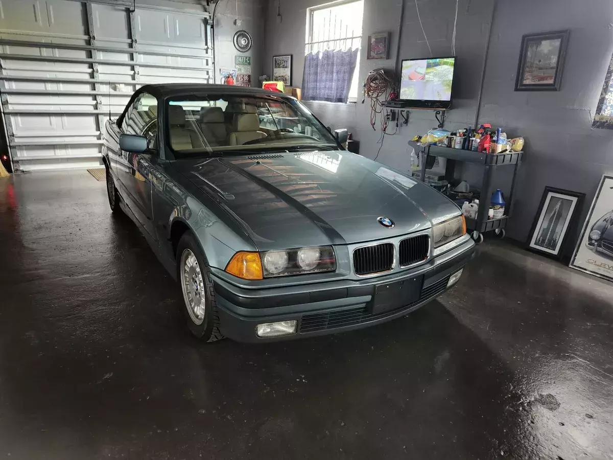 1994 BMW 3-Series IC