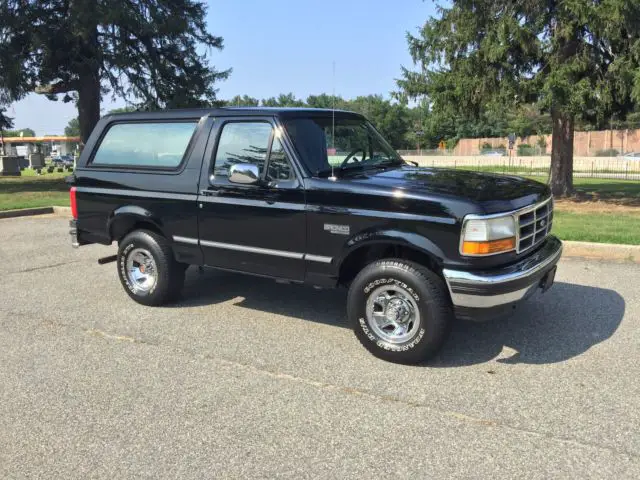 1994 Ford Bronco XLT 100% Rust Free Texas Survivor! MINT!