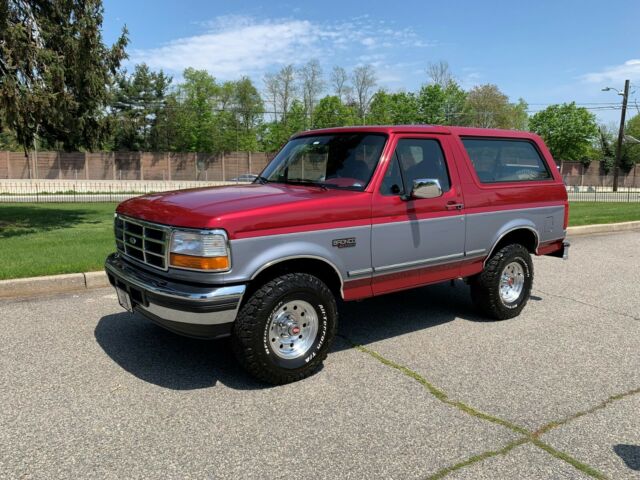 1994 Ford Bronco SHOWROOM NEW! MUSEUM QUALITY!
