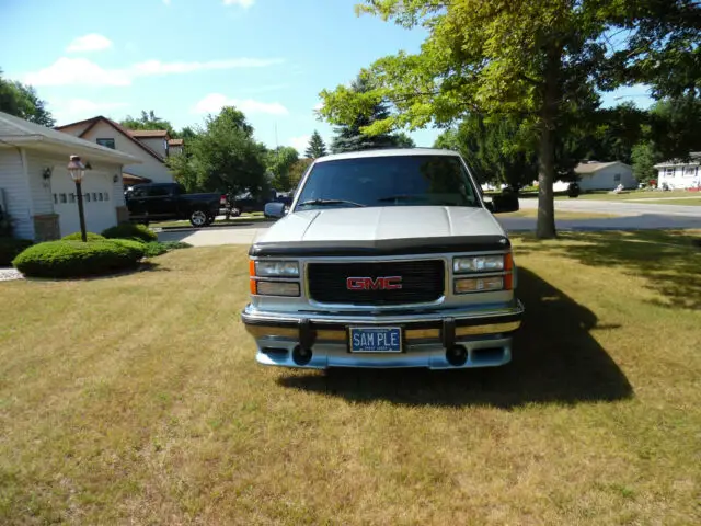 1949 GMC Suburban