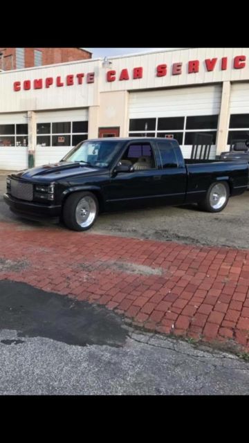 1994 Chevrolet C/K Pickup 2500 Metallic black