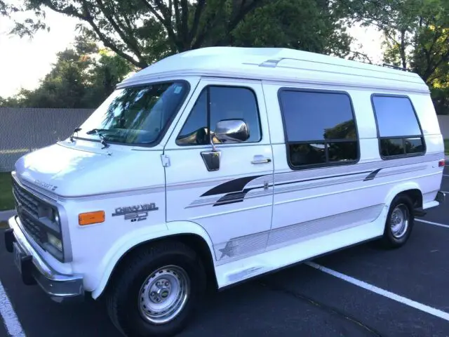 1994 Chevrolet G20 Van Starcraft Custom Conversion