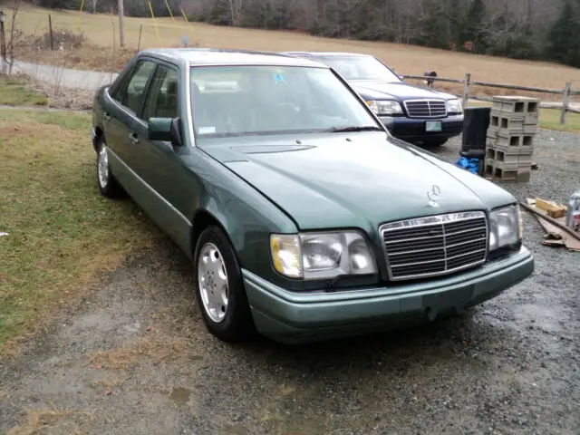 1994 Mercedes-Benz E-Class E320