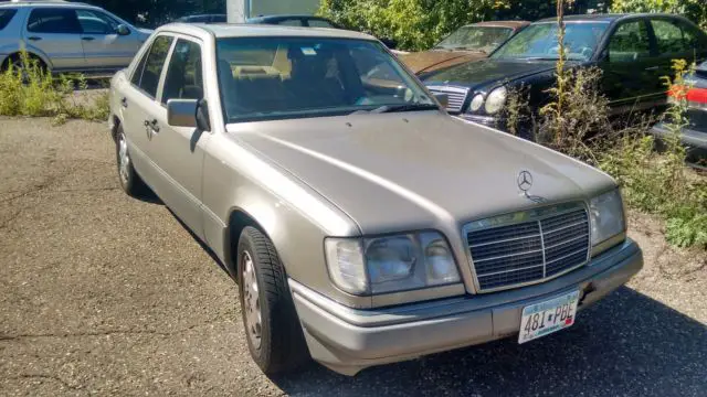 1994 Mercedes-Benz 300-Series