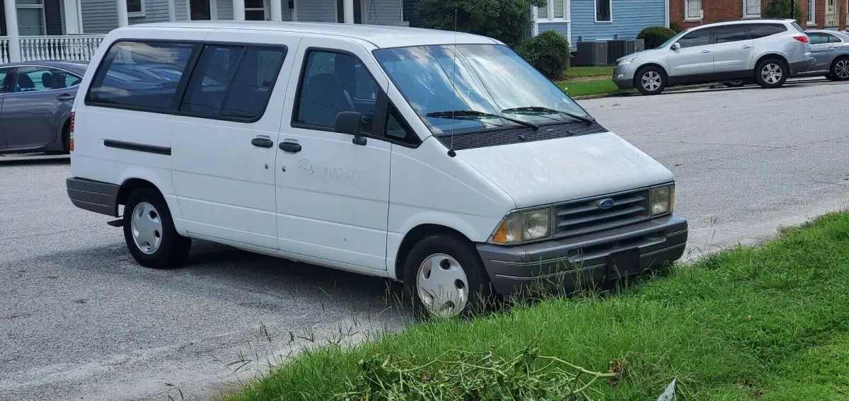 white ford aerostar