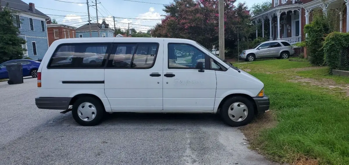 white ford aerostar