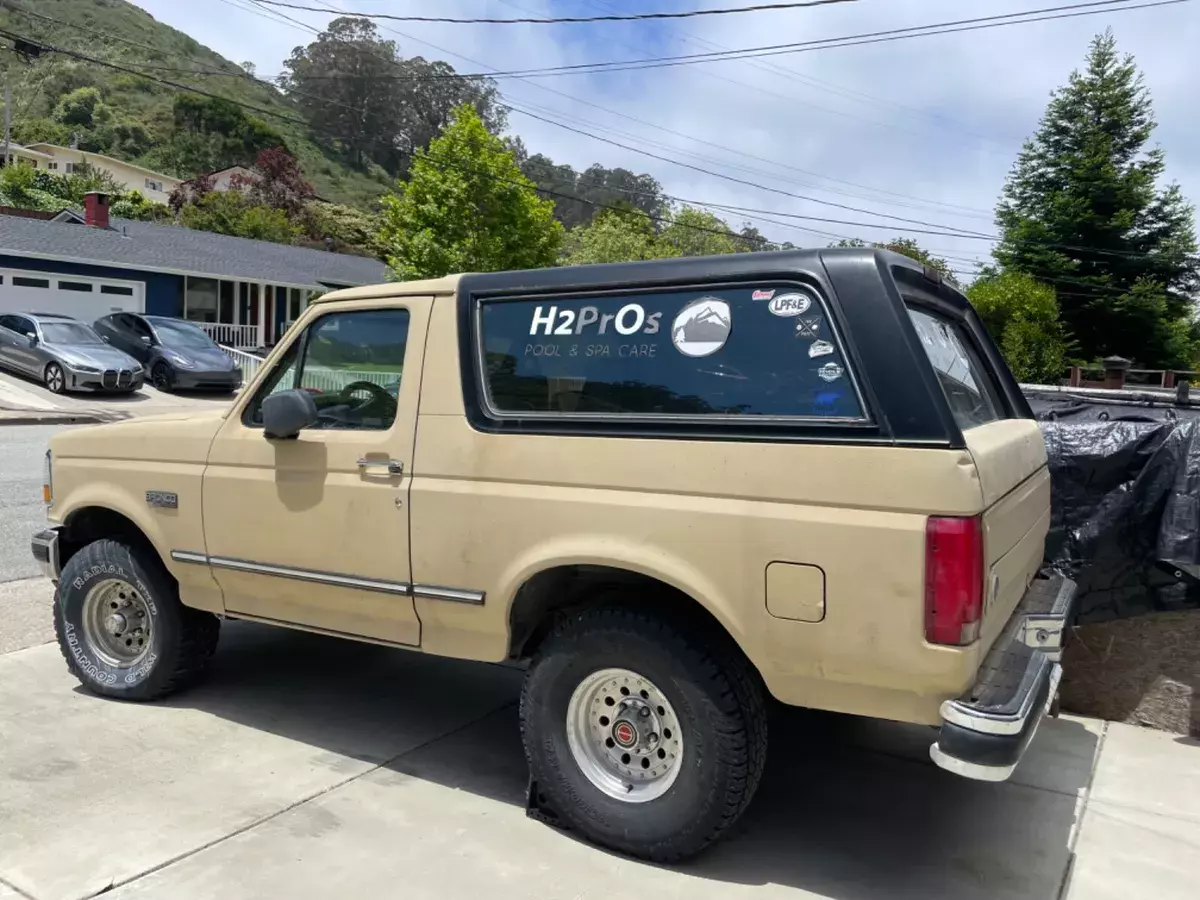 1993 Ford Bronco U100